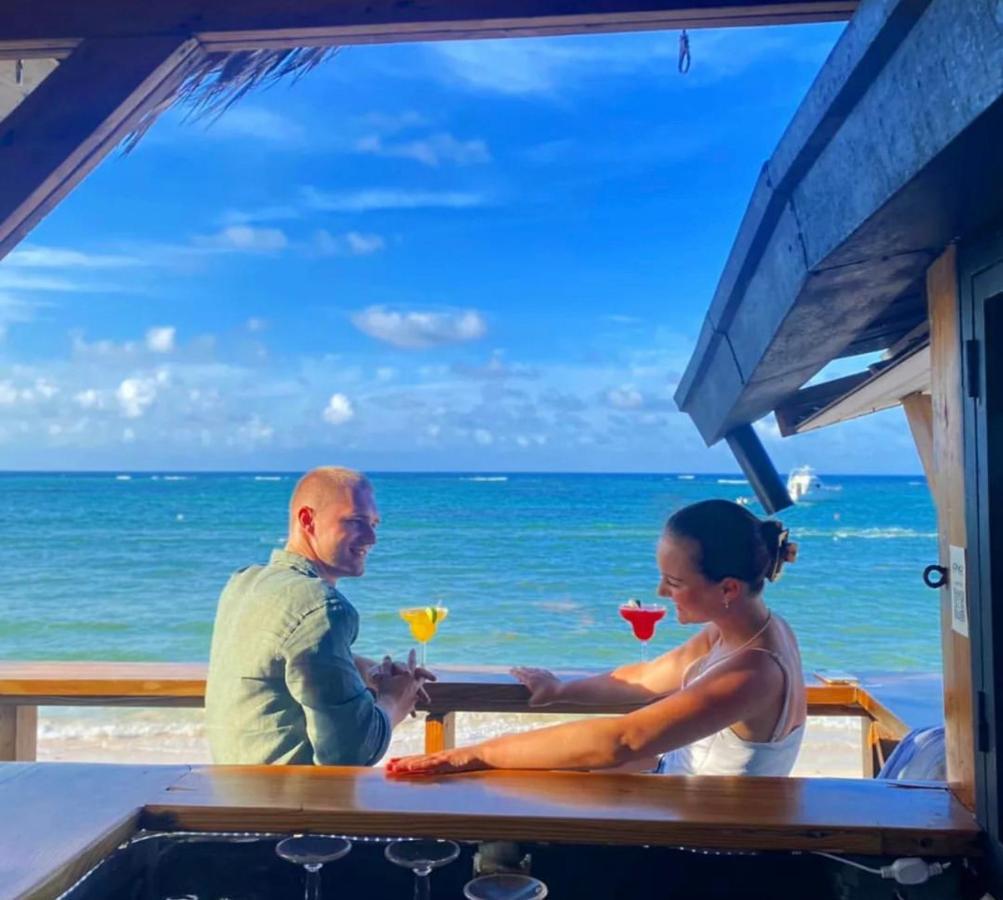 Los Corales Villas And Suites - Beach Club, Spa, Restaurantsプンタ・カナ エクステリア 写真