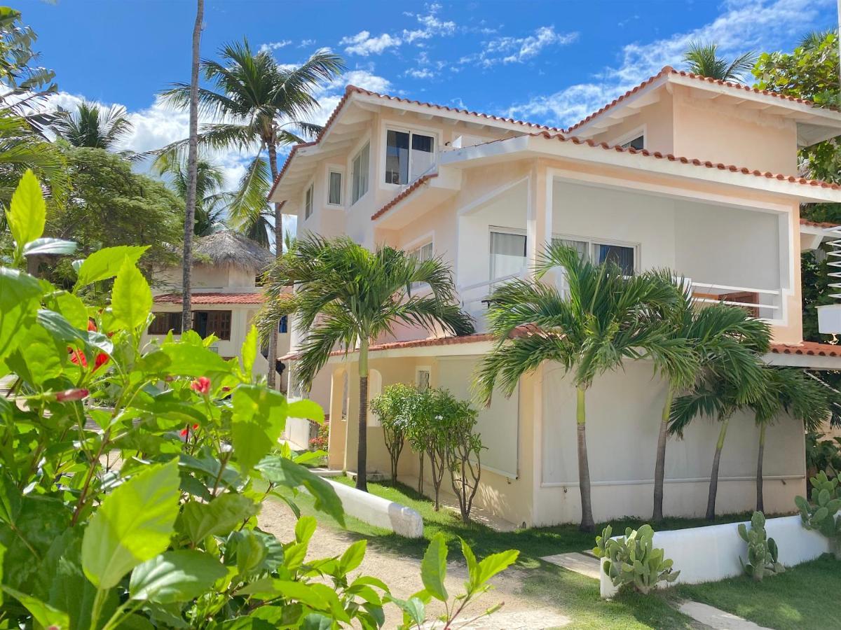 Los Corales Villas And Suites - Beach Club, Spa, Restaurantsプンタ・カナ エクステリア 写真